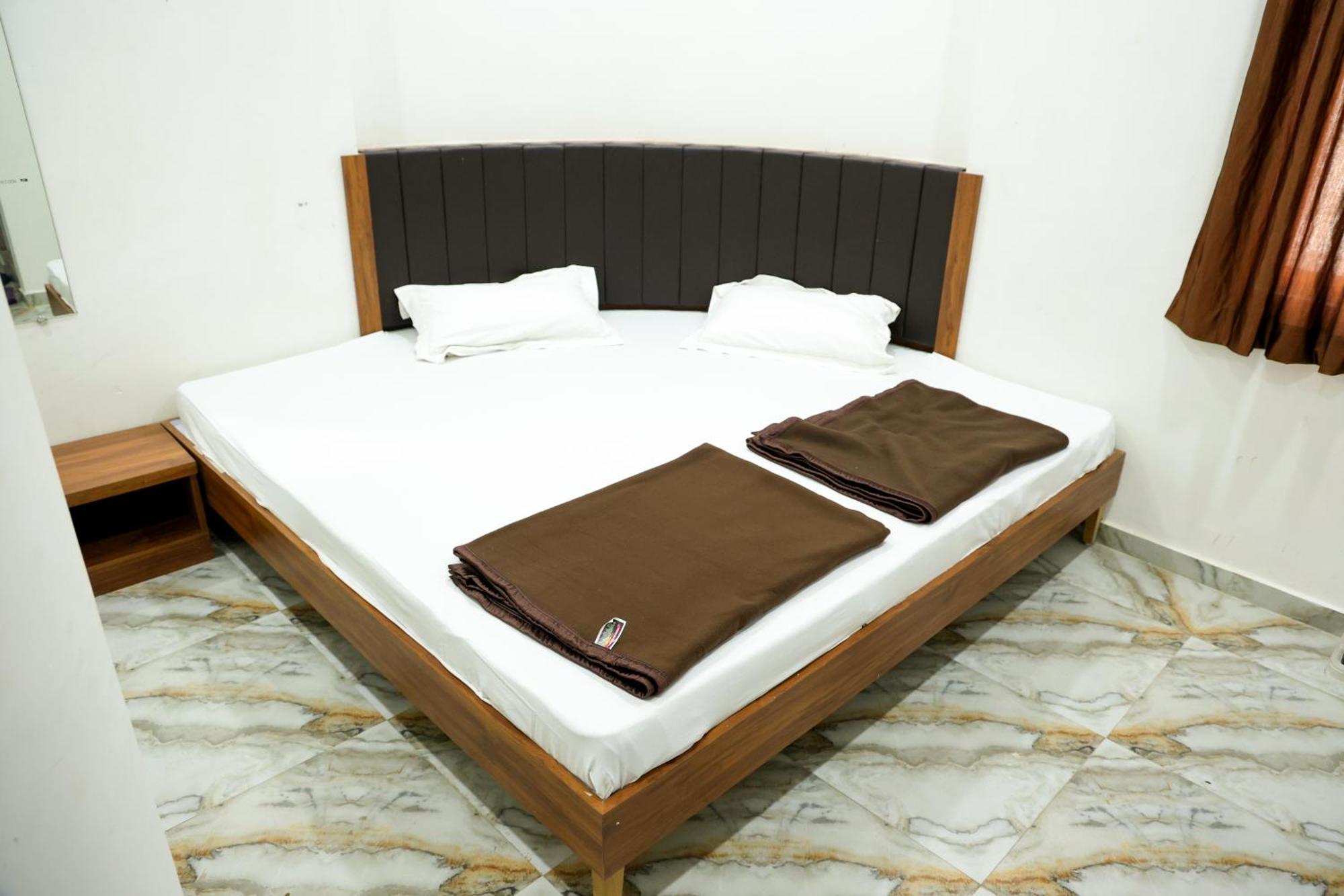 Hotel Aaram Kalupur Αχμπανταμπάντ Εξωτερικό φωτογραφία