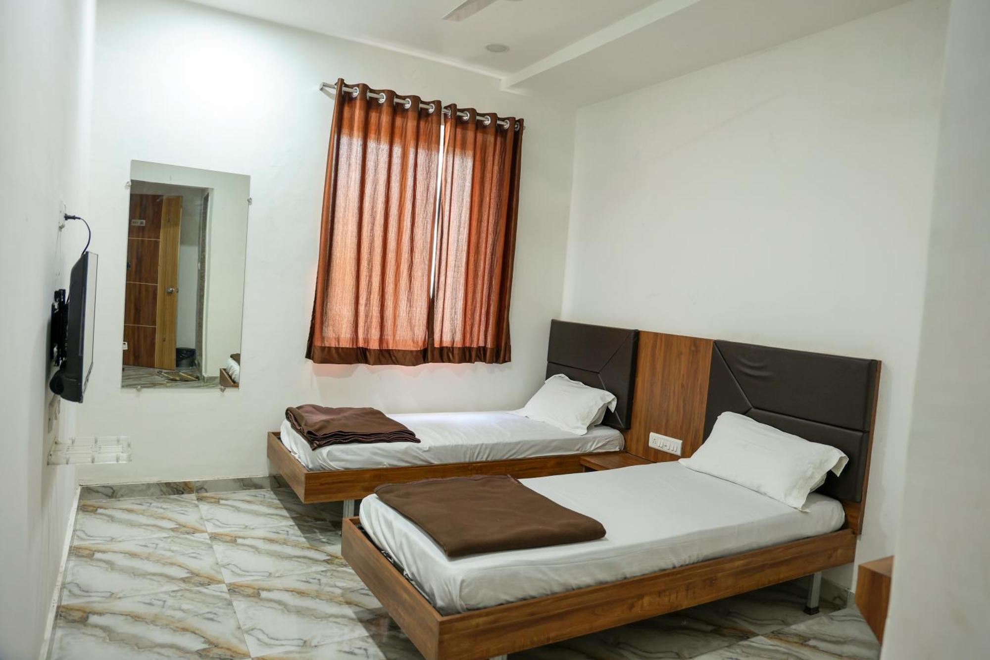 Hotel Aaram Kalupur Αχμπανταμπάντ Εξωτερικό φωτογραφία