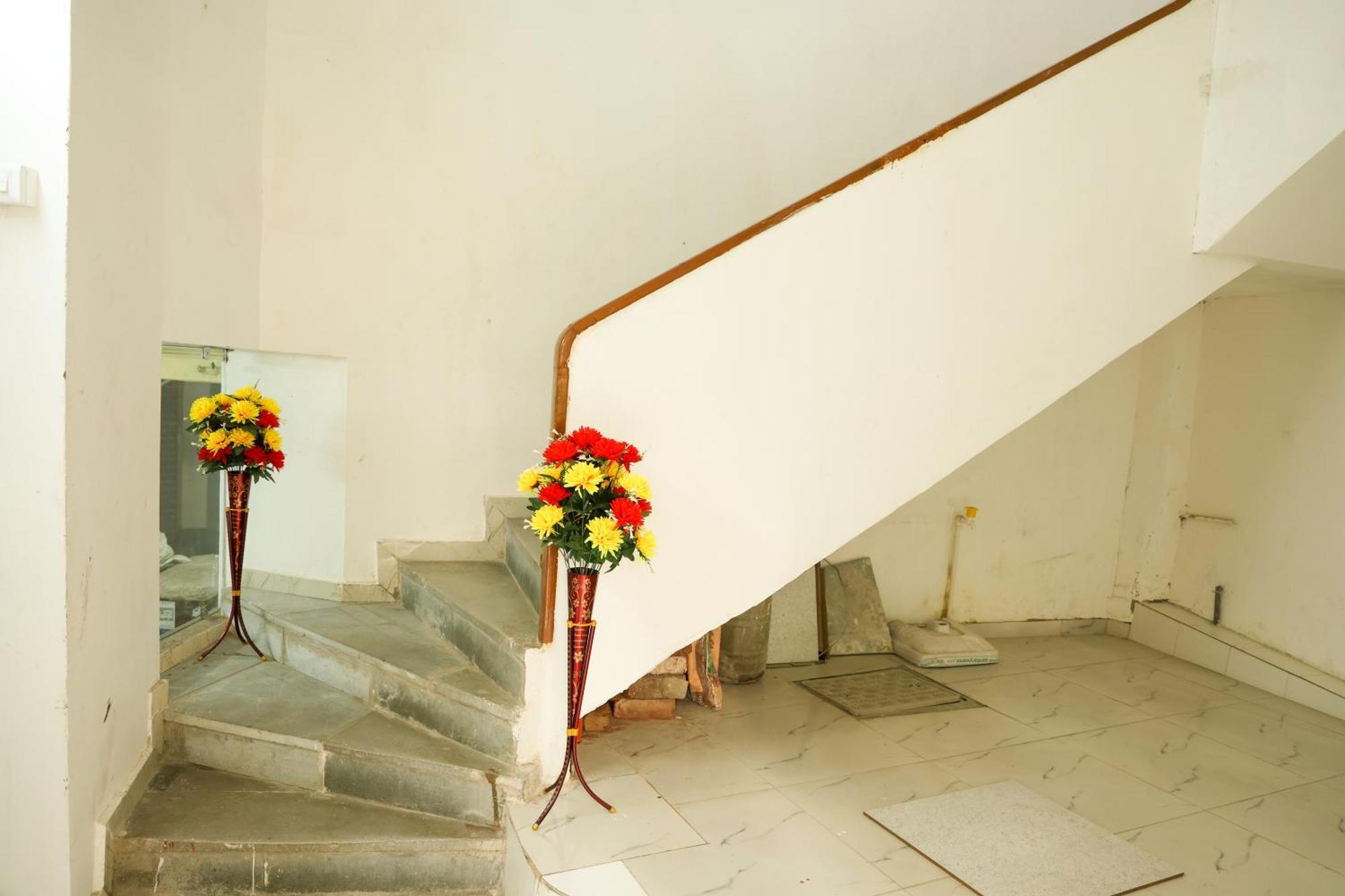 Hotel Aaram Kalupur Αχμπανταμπάντ Εξωτερικό φωτογραφία
