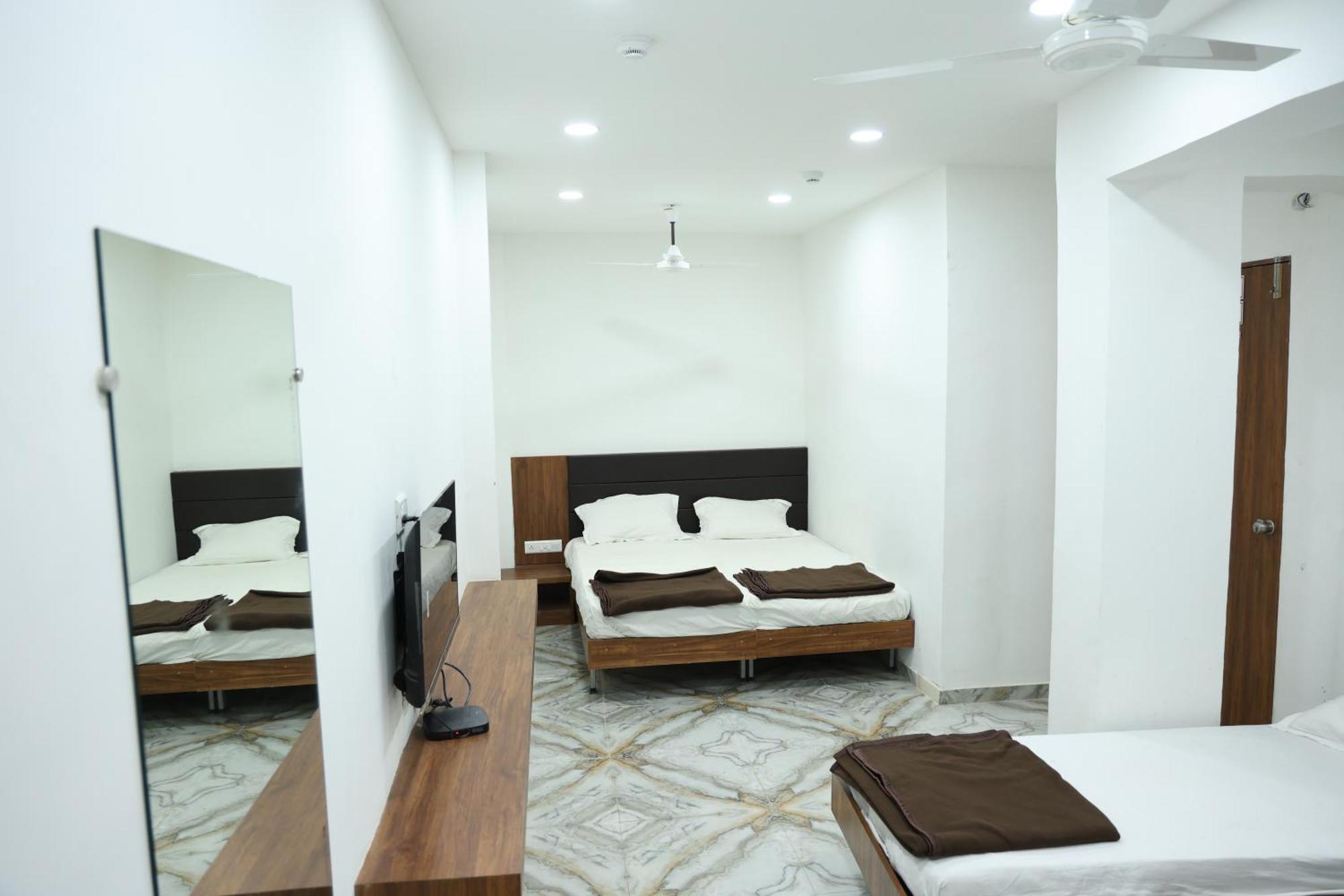Hotel Aaram Kalupur Αχμπανταμπάντ Εξωτερικό φωτογραφία