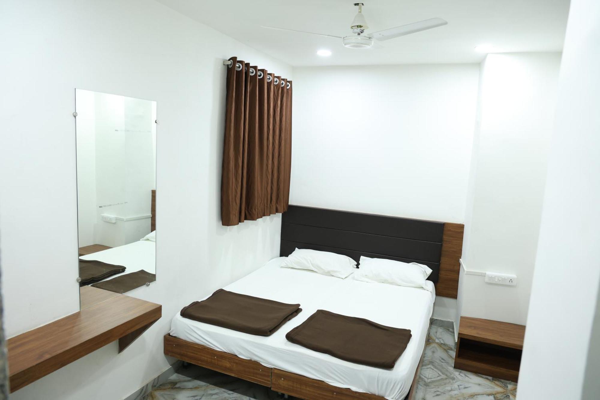Hotel Aaram Kalupur Αχμπανταμπάντ Εξωτερικό φωτογραφία